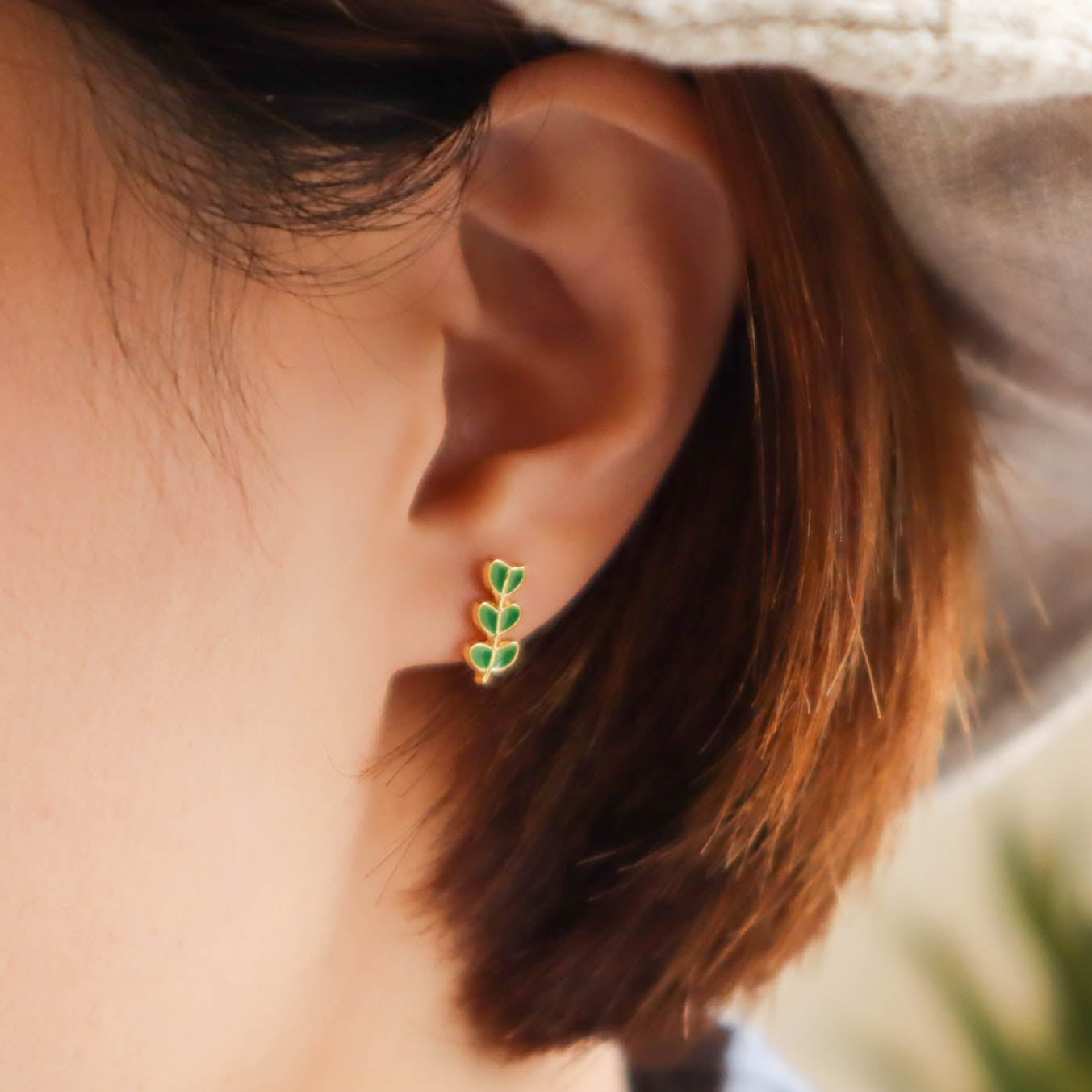 Pinnate Leaves Enamel Stud Earrings