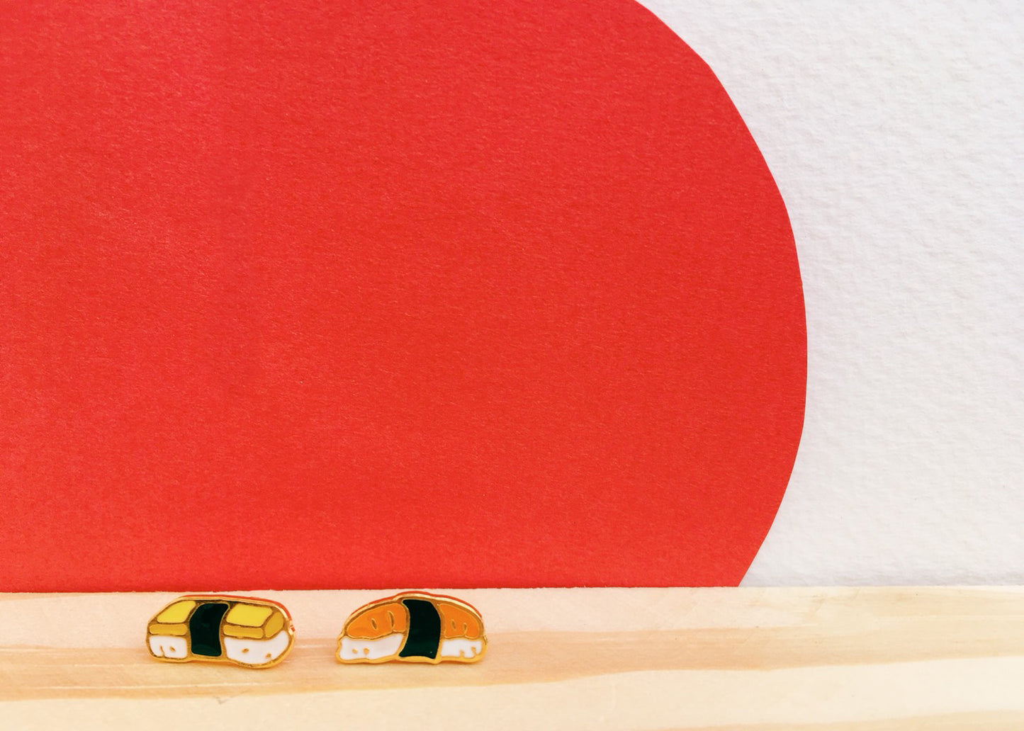 Japan Impression Mismatched Enamel Drop Earrings [One Piece]